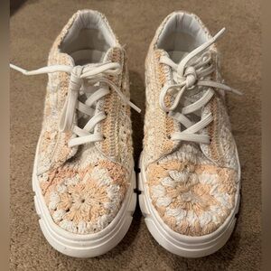 Free People Crochet Lace-Up Sneakers in Cream & Beige Size 37 (7)